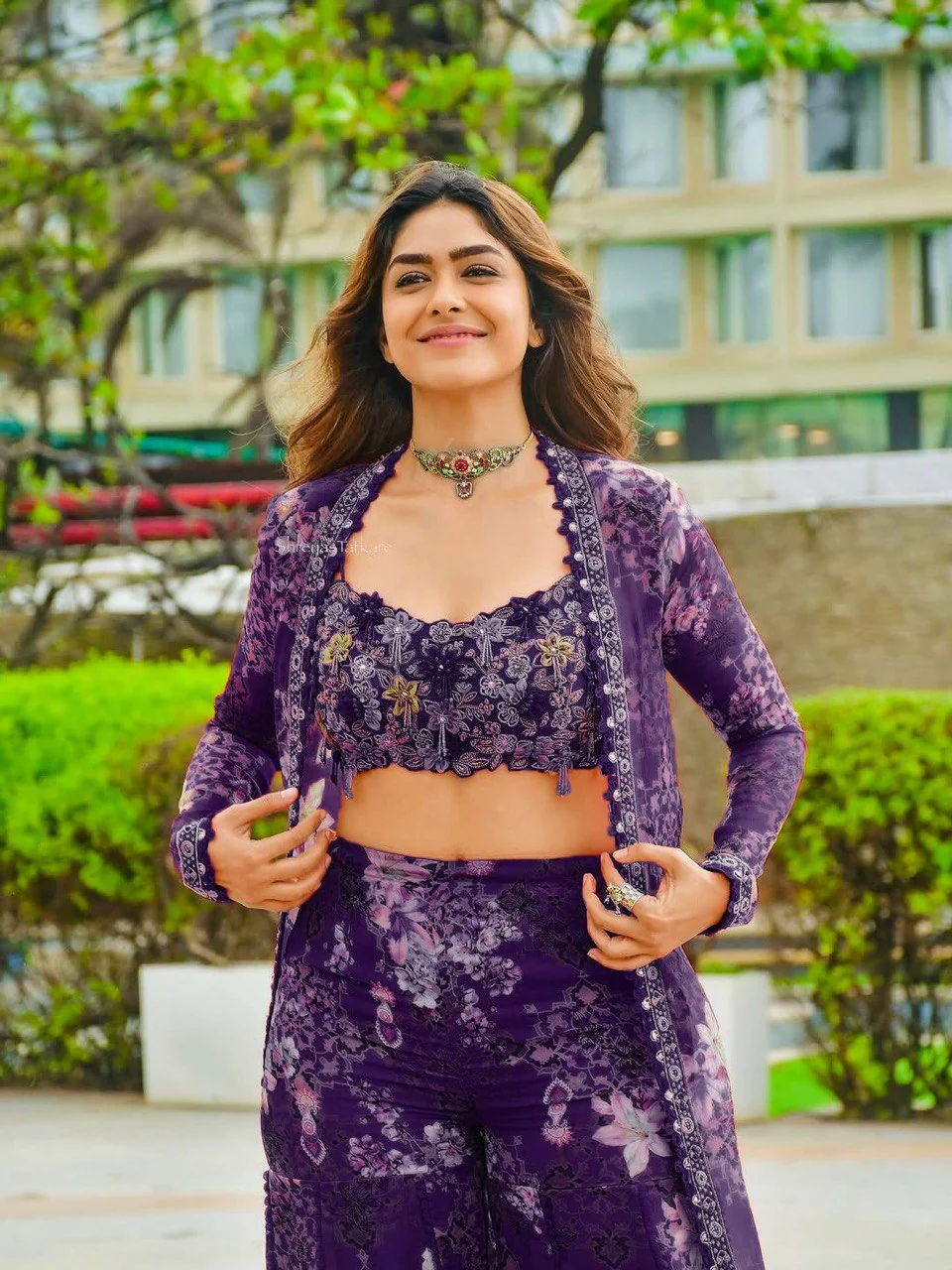 Bollywood-KD Designer Sharara Set with Shrug - Image 4