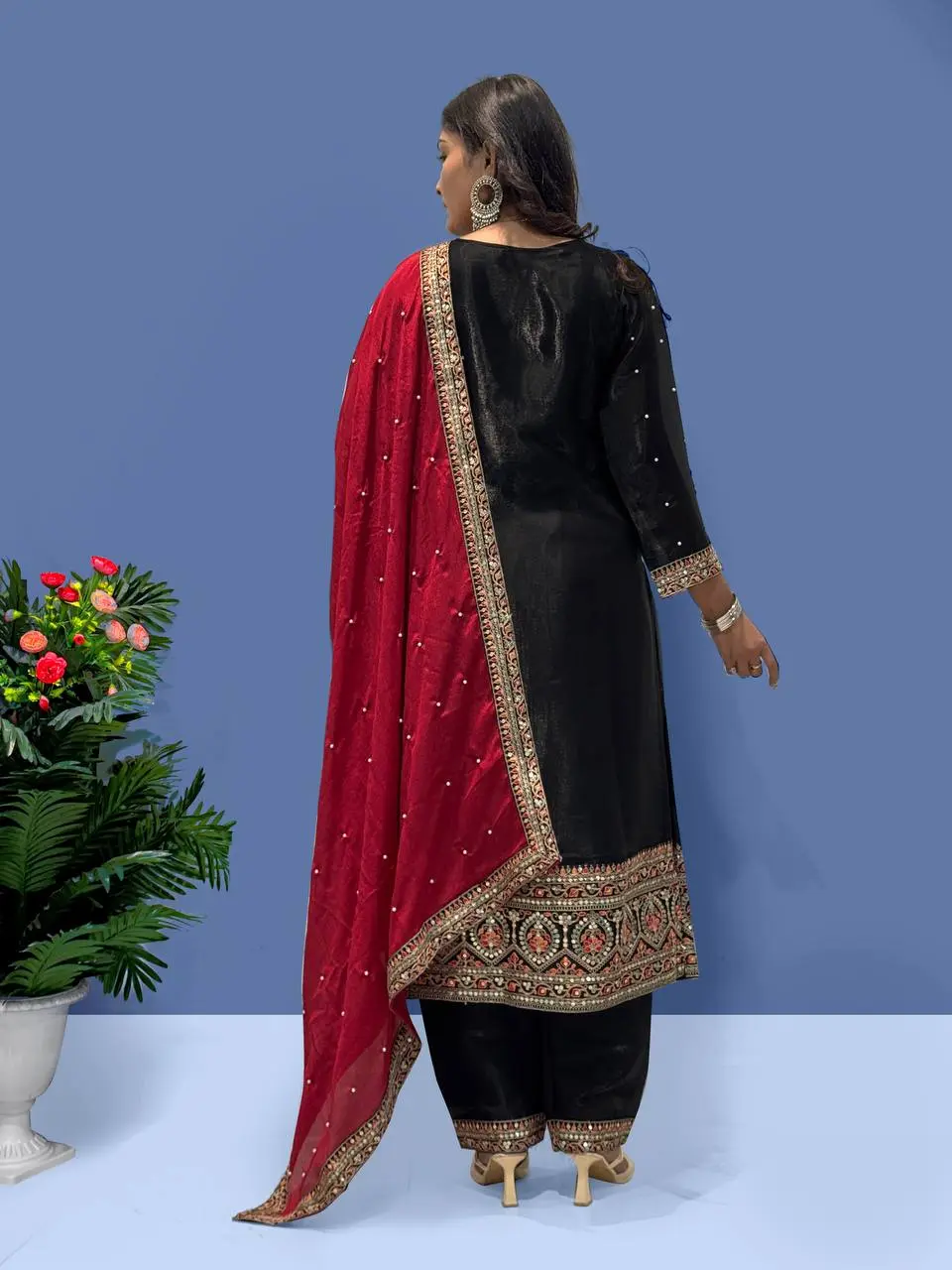 Purvi-HK- heavy Frendy Silk Top pent set - Image 3