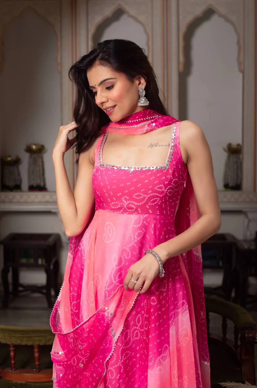 Madhu-RT Foux Gorgette with Digital print Gown Set - Image 3