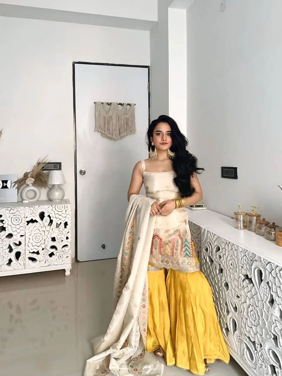 Yashika-KD Heavy Chinnon Silk Sharara Set - Image 2